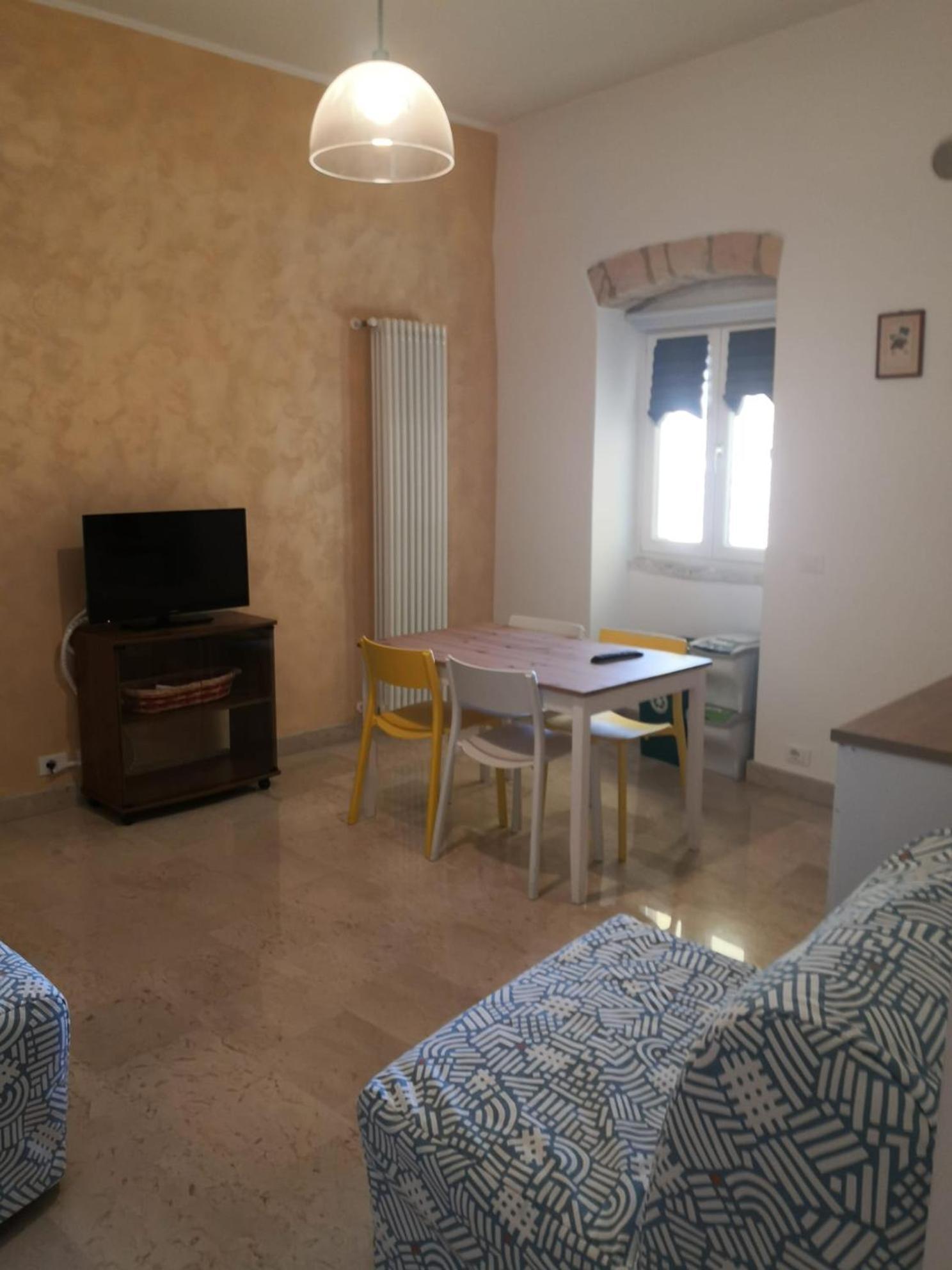 B&B Piazza Garibaldi 圣埃拉莫因科莱 外观 照片
