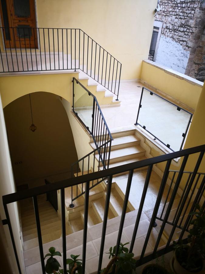 B&B Piazza Garibaldi 圣埃拉莫因科莱 外观 照片