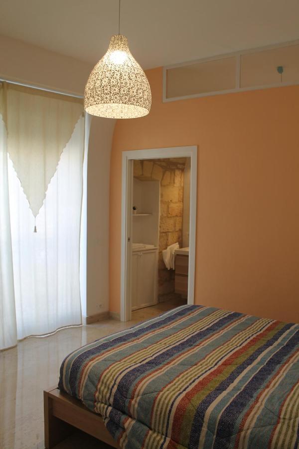 B&B Piazza Garibaldi 圣埃拉莫因科莱 外观 照片